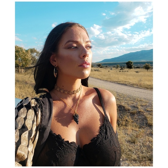 rainbow carborundom necklace K🦎K - Picture 3 of 7